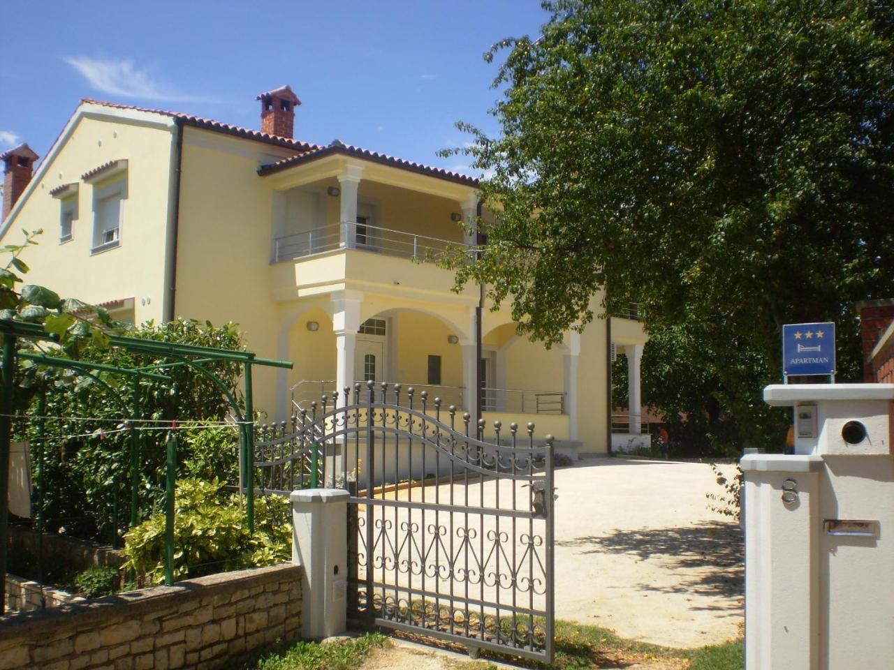 Apartments Rajci Rovinj Exterior photo